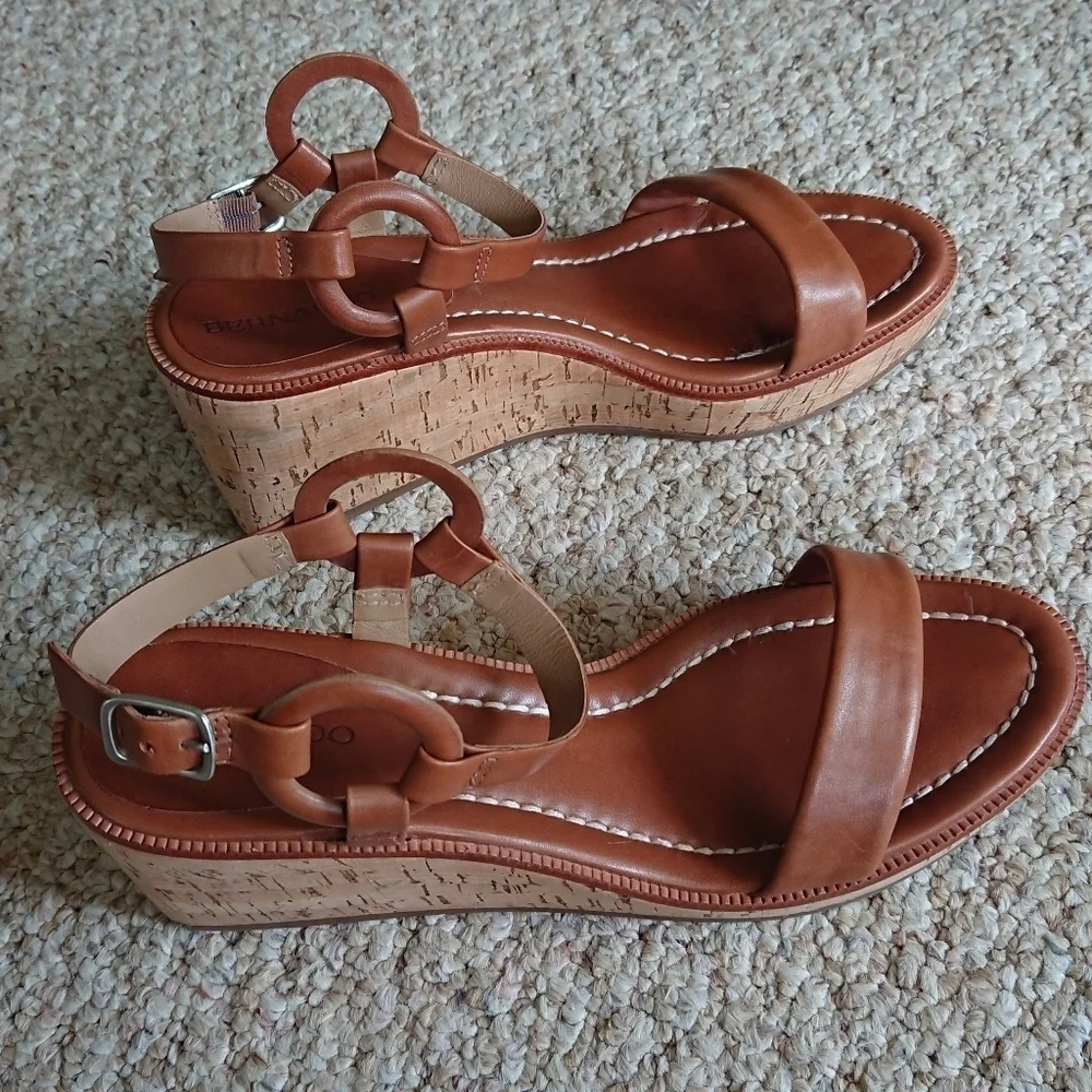 Bernardo Kennedy Luggage Glove Leather sandals size 10M